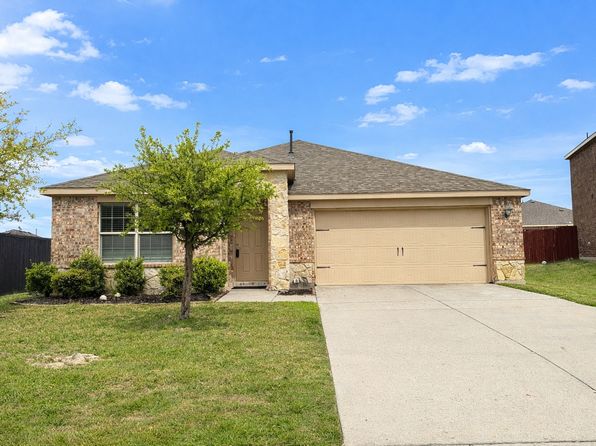 404 Paddock Ln