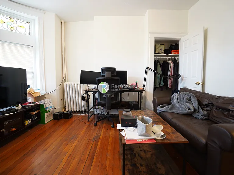 77 Brighton Ave #2 — Photo 2