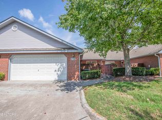 805 Cedar Ln #C10, Knoxville, TN 37912