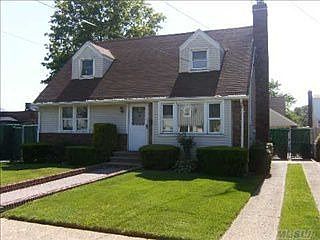 3rd image of 95-22 225th St