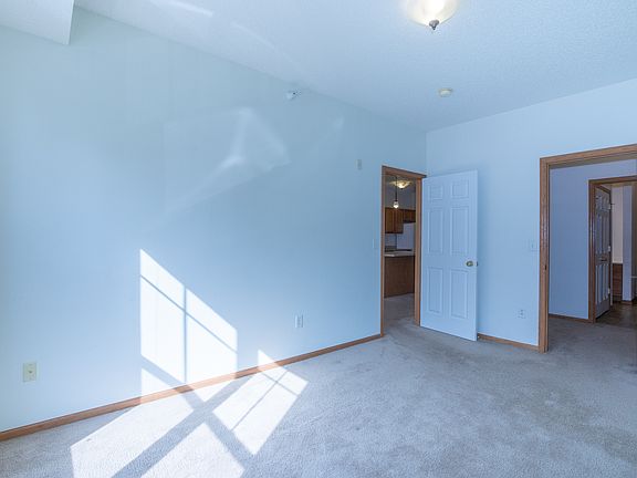 5th image of 1776 Maryland Ave E #302