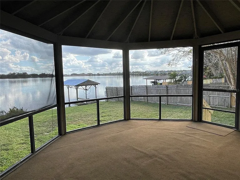 687 Lake Dexter Cir — Photo 23