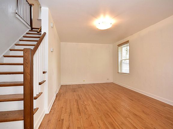 3rd image of 2445 Elder Ln