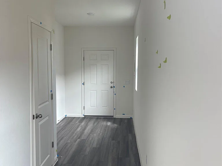 1259 Delta Crst — Photo 3