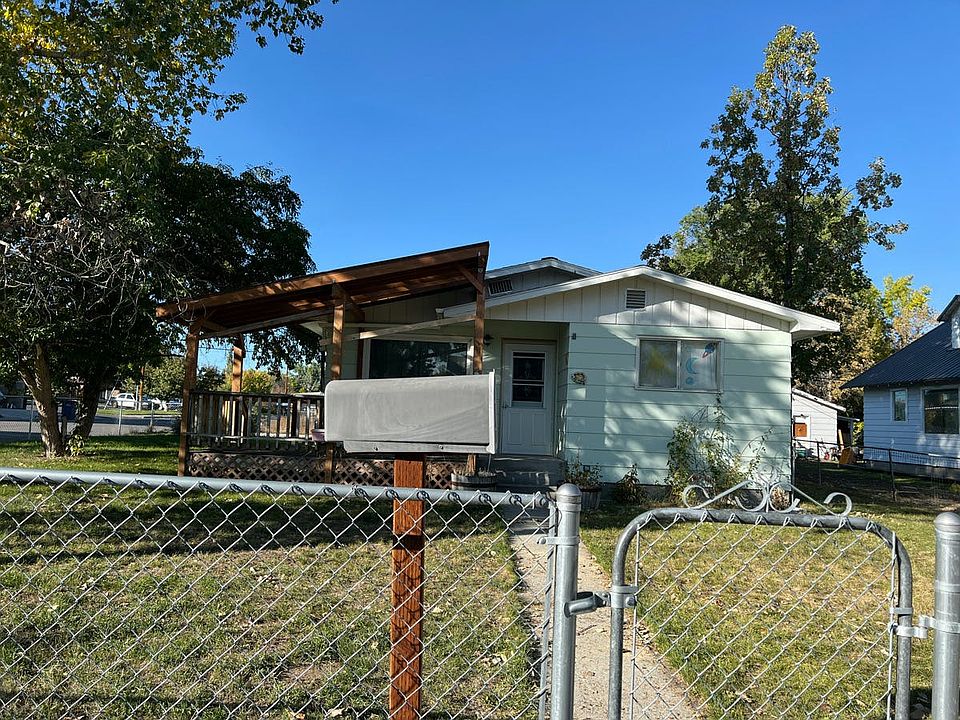 1st image of 600 E Lincoln Ave