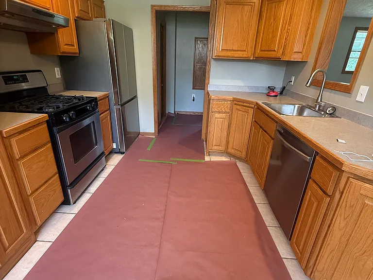 7748 Crestwood Ln — Photo 1