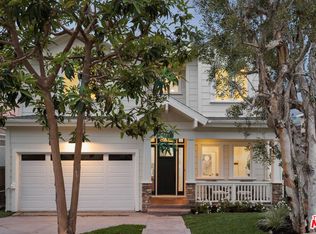 8017 Belton Dr, Los Angeles, CA 90045