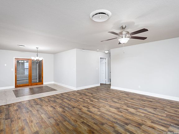 5th image of 1595 MARIGOLD DR