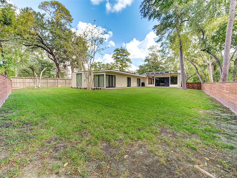 303 Isolde Dr — Photo 33