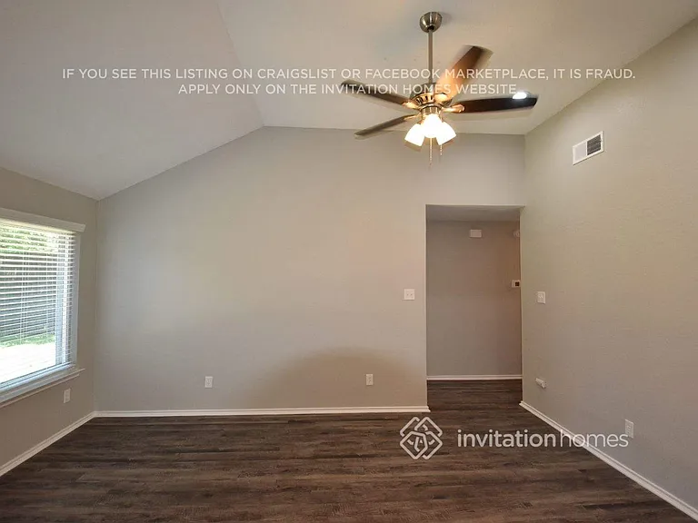 1517 Autumn Breeze Ln — Photo 8