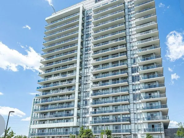 4677 Glen Erin Dr #303, Mississauga, ON L5M 2E3