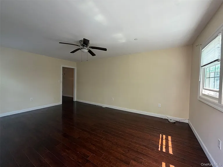 422 E Chester St #2 — Photo 5
