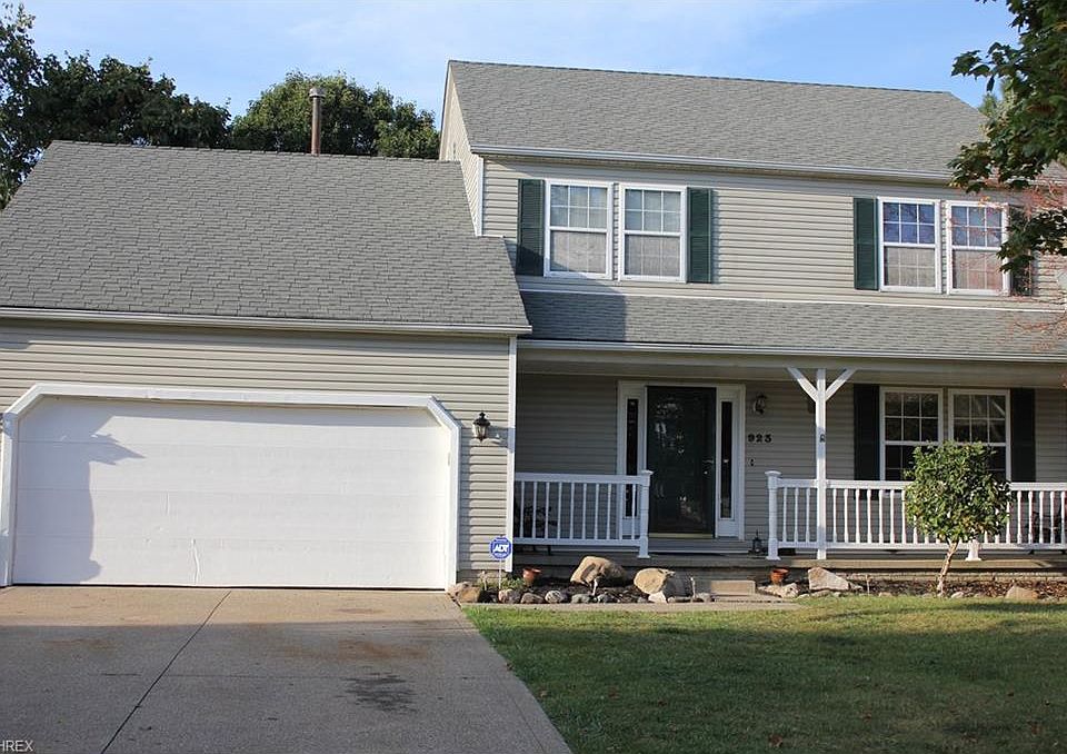 1st image of 923 Yorktown Dr