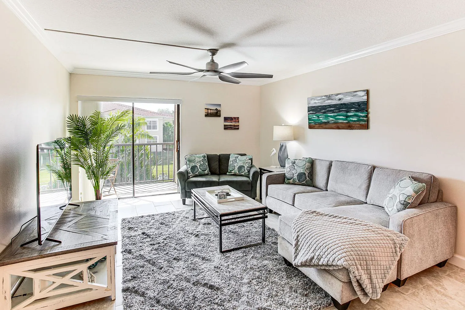2 bed, 2.0 bath, 1076 sqft, $2,483 — Photo 1