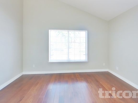 2nd image of 25809 Sweetleaf St