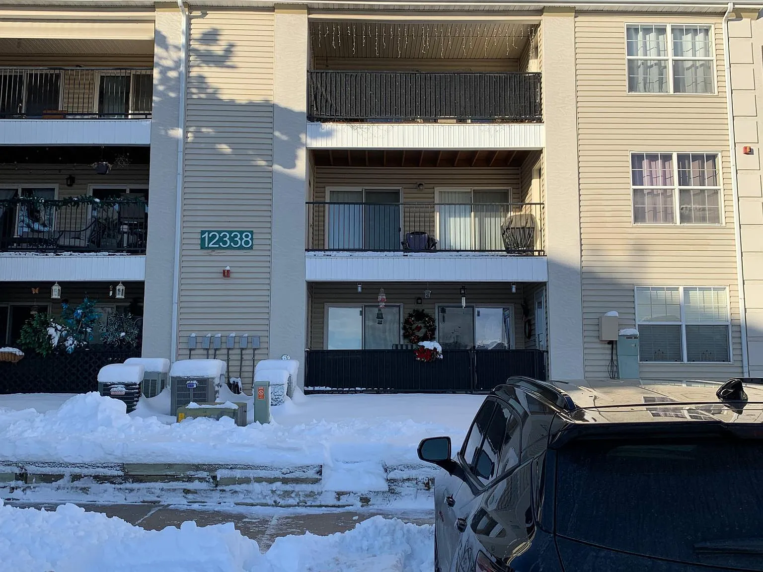 3 bed, 1264 sqft, $2,000 — Photo 2