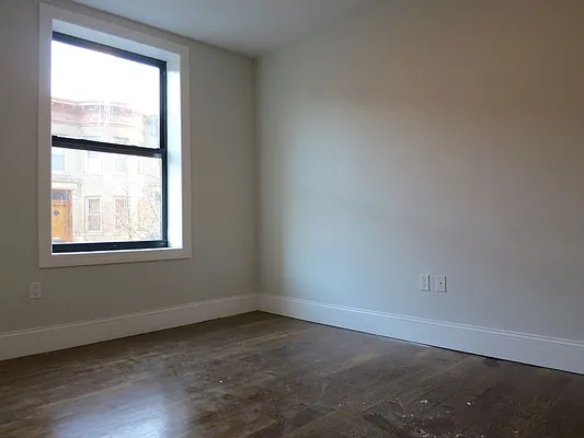 Rented by Nooklyn NYC LLC | media 122