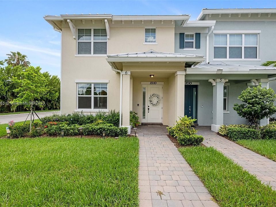 1st image of 1030 Eucalyptus Dr Unit 6