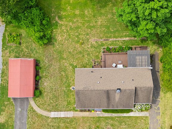 5th image of 441 Coventry Dr