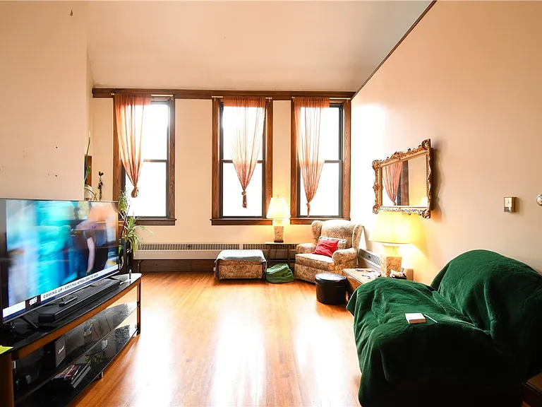 94 Averill Ave #2 — Photo 5