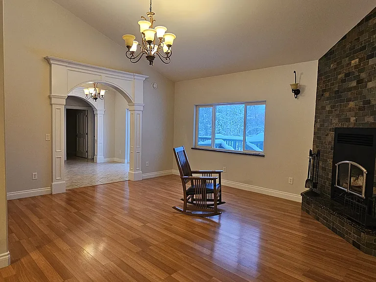 1480 S Kittiwake St — Photo 3