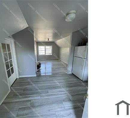 5th image of 926 Willow St #2