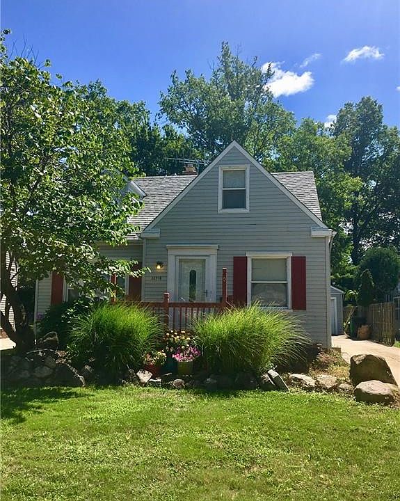 1st image of 32918 Willowick Dr