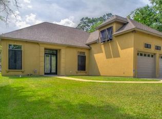 20645 Swamp Dr, Springfield, LA 70462