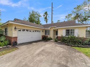 13878 SW 151st Ln, Miami, FL 33186