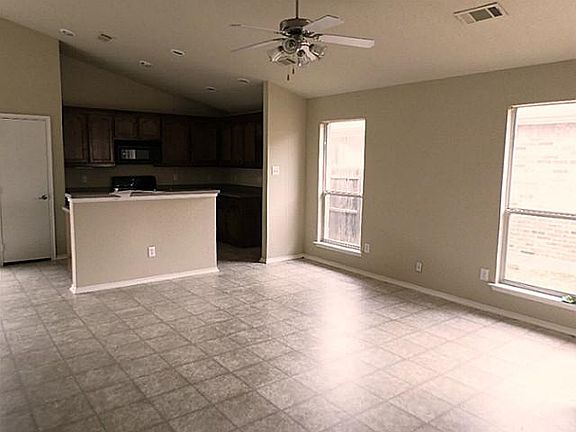 5th image of 6329 Geneva Ln
