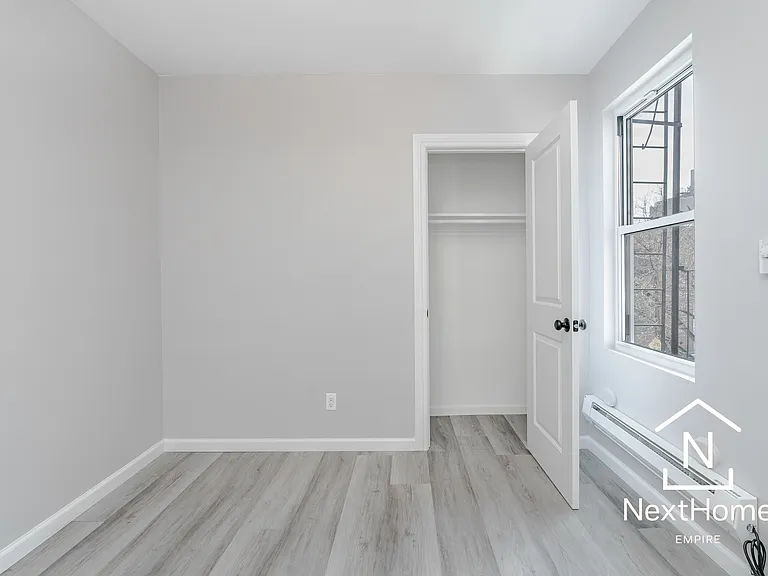 37-14 28th St #2 — Photo 8