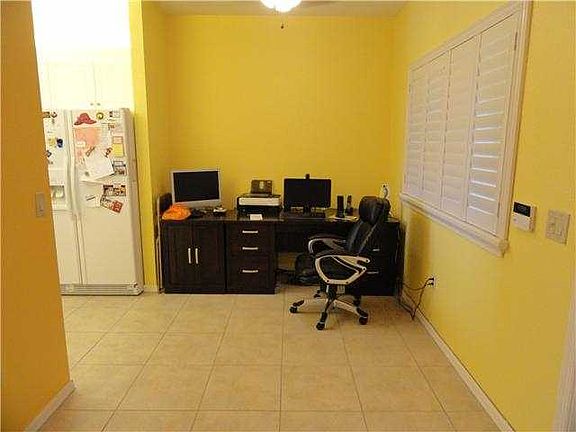 5th image of 7725 Yardley Dr APT 201