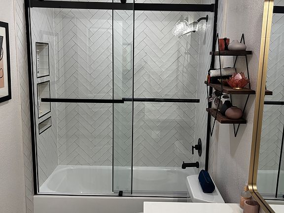 5th image of 1606 La Terrace Cir