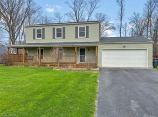 3935 Longhill Dr SE, Warren, OH