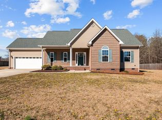121 Starlight Dr, Lillington, NC 27546
