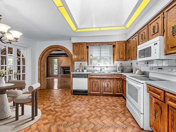 5th image of 39 Buxton Rd
