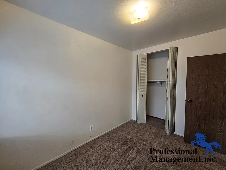 13 N 32nd St #8 — Photo 3