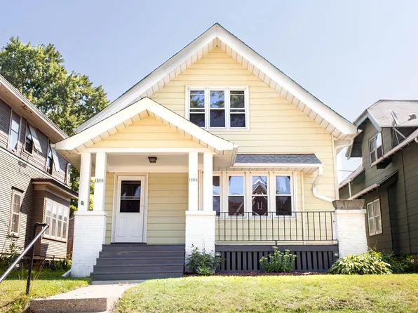 1580 S 79th St, West Allis, WI 53214