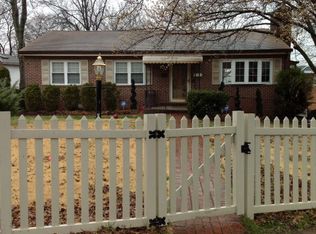 806 Irvington St, Oxon Hill, MD 20745