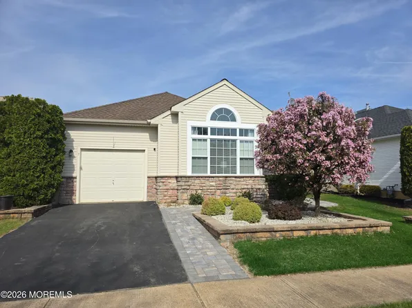 7 Marnier Court, Manchester, NJ 08759