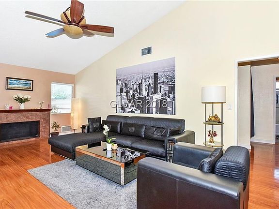 4th image of 4764 Hackamore Dr