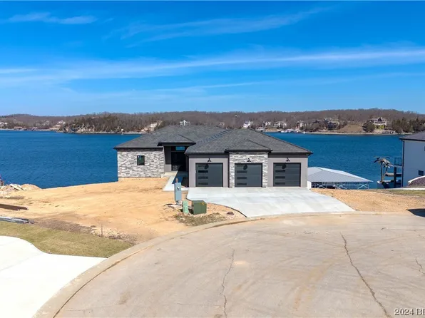 1536 Shootout Dr, Osage Beach, MO 65065
