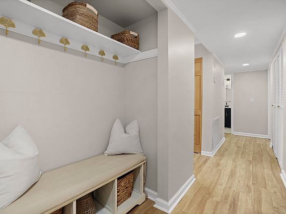 4th image of 4487 Post Pl APT 139