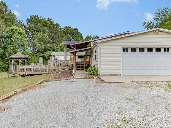 3rd image of 131 Baugh Trl