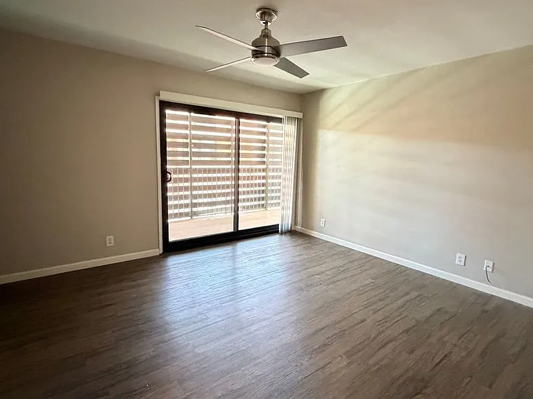 722 E San Lorenzo Rd — Photo 41