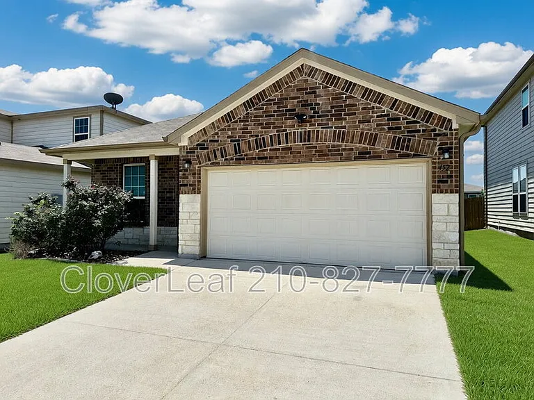 452 Holly Bush — Photo 2