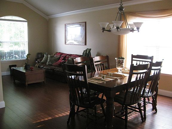 Second Living/Dining
