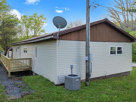 3rd image of 310 Sanders St