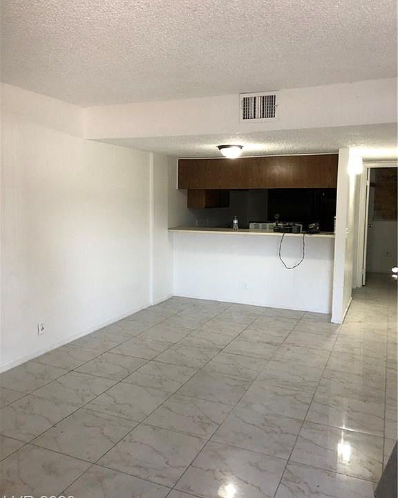 2nd image of 3405 Center Dr APT B