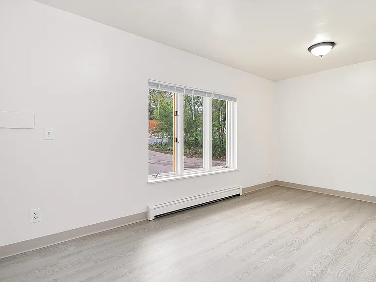 850 W Chenango Ave — Photo 20
